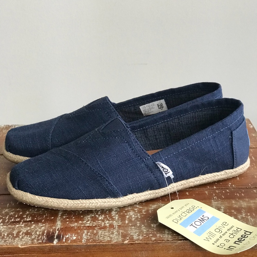 Men’s Toms shoes